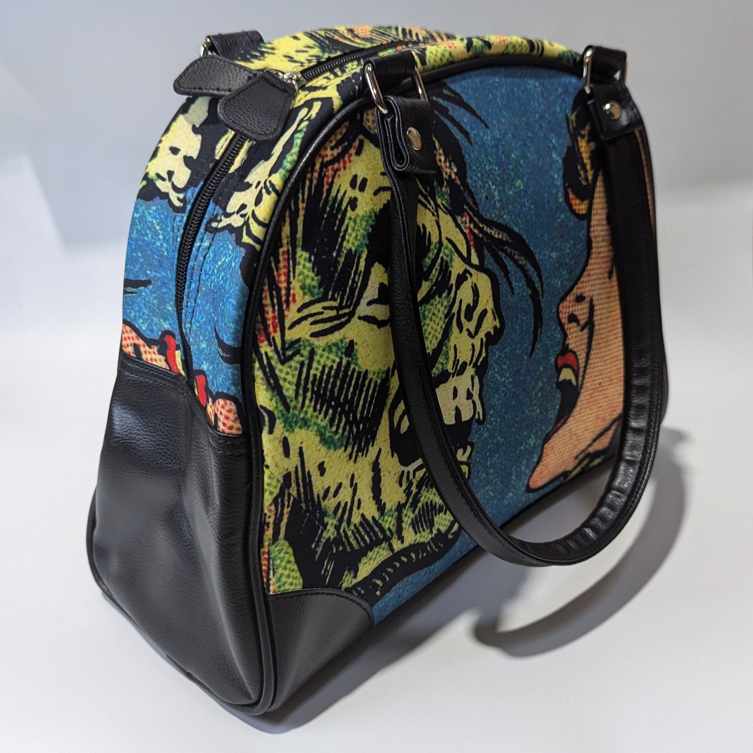Kiss of Death Purse - Shady Front