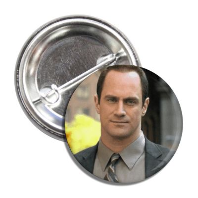 A round pin button featuring an image of Elliot Stabler from the TV show 'SVU'.